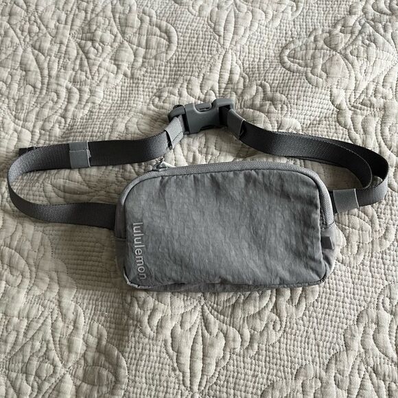 lululemon athletica Handbags - Lululemon light grey mini belt bag